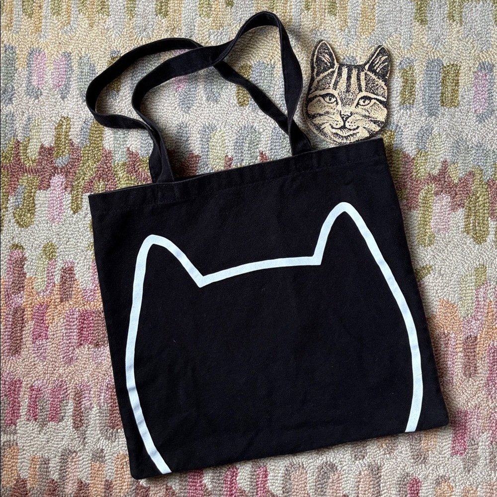 Cat Tote Bag outline of a cat’s head GUC purrfect for travel